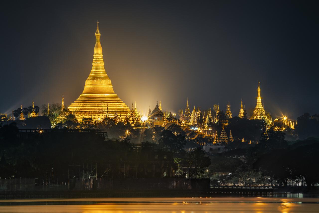 Yangon Excelsior Hotel Exterior photo